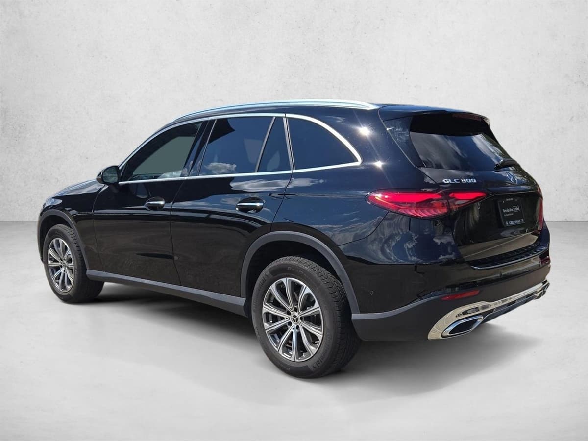 2025 Mercedes-Benz GLC 5
