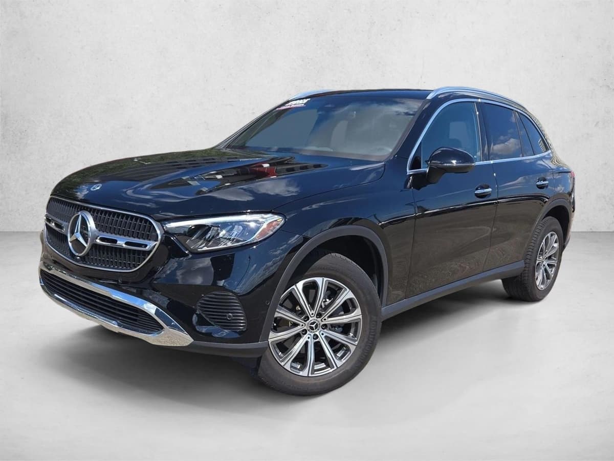 2025 Mercedes-Benz GLC 16