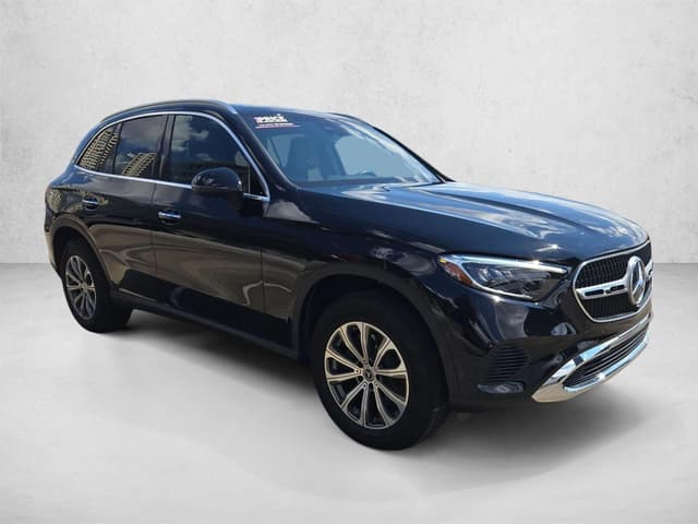 2025 Mercedes-Benz GLC