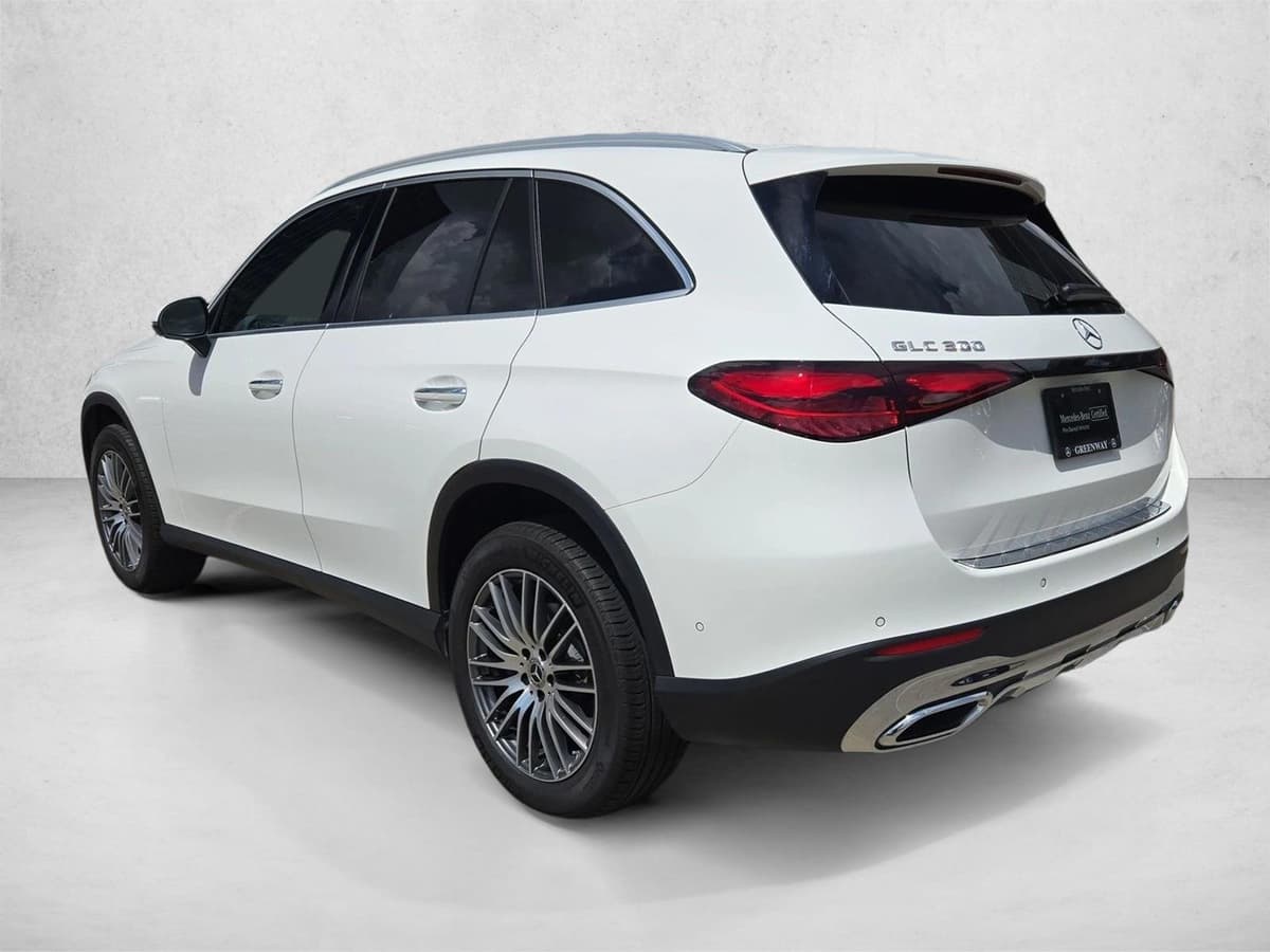 2026 Mercedes-Benz GLC 6