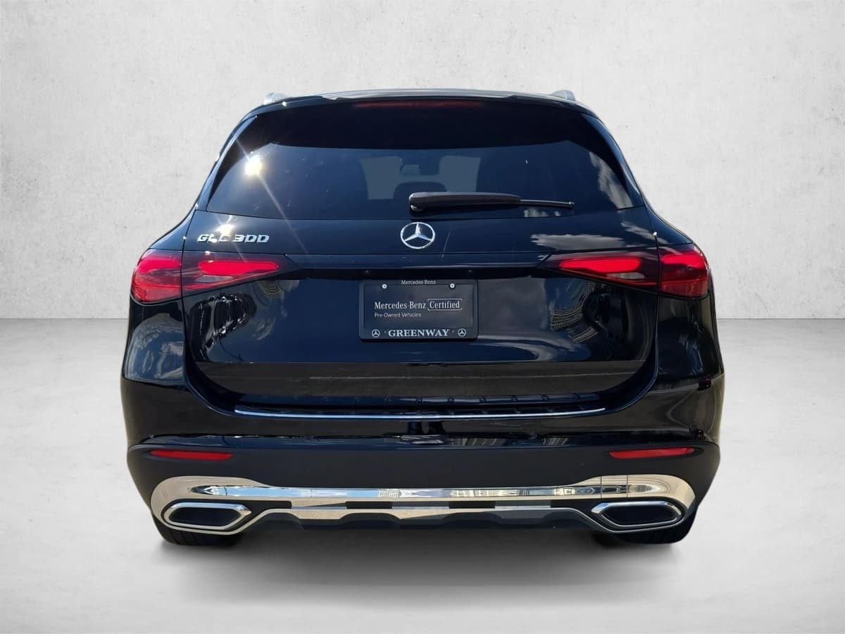 2025 Mercedes-Benz GLC 4