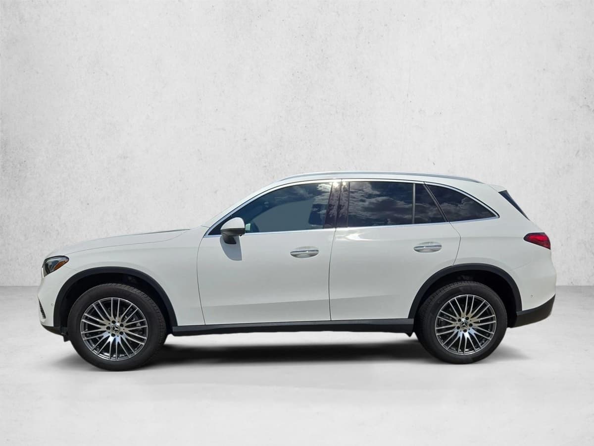 2026 Mercedes-Benz GLC 7