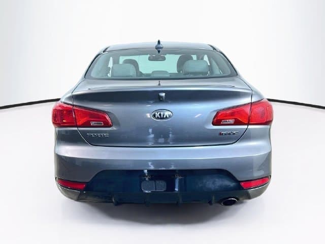 2015 Kia Forte Koup 8