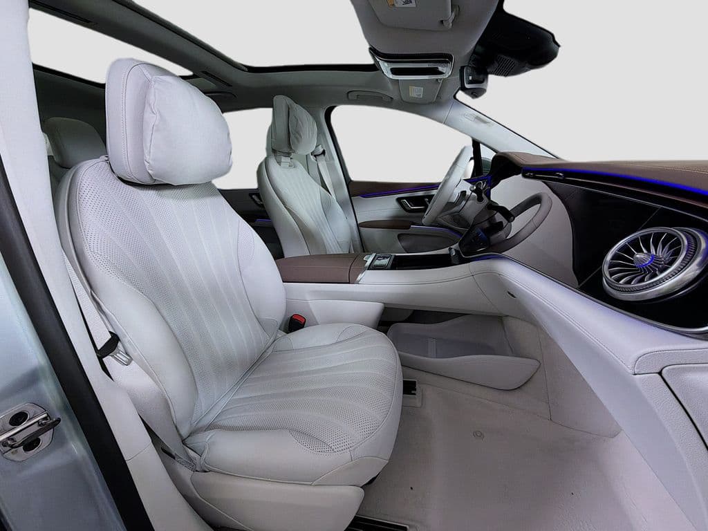 2026 Mercedes-Benz EQS SUV 31