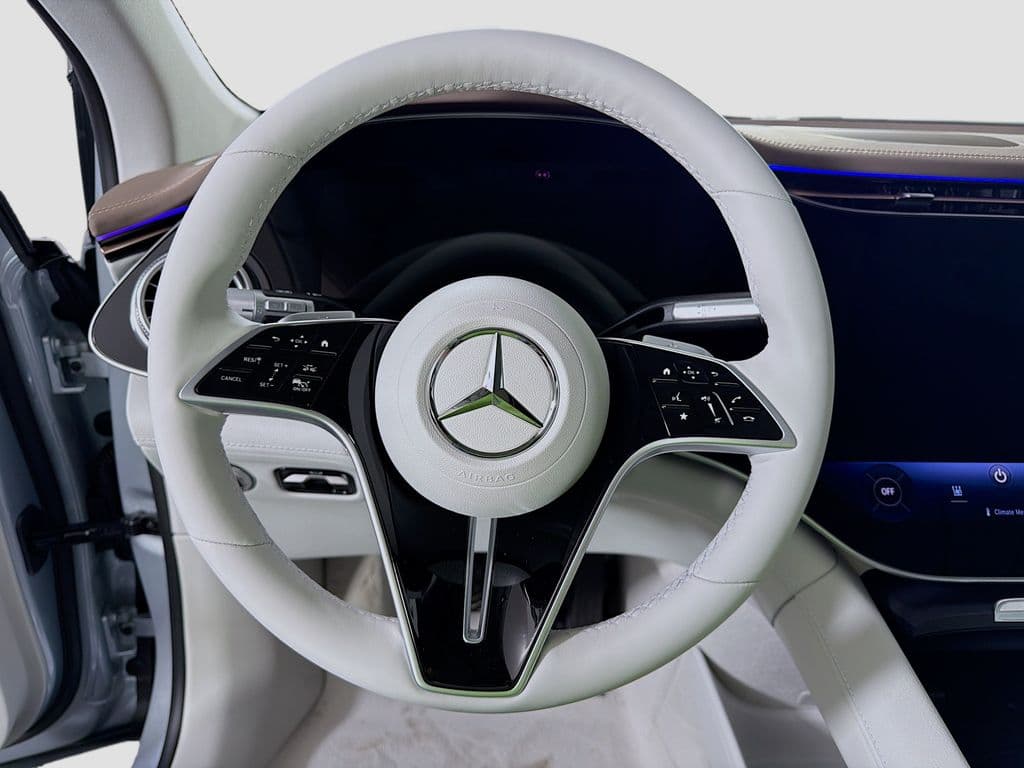 2026 Mercedes-Benz EQS SUV 13