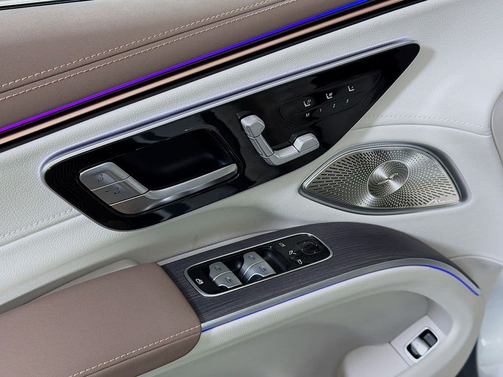 2026 Mercedes-Benz EQS SUV 21