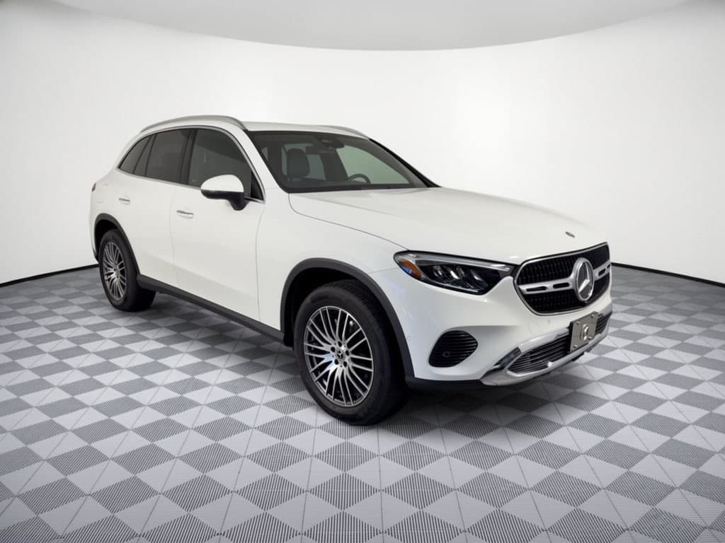 2025 Mercedes-Benz GLC 7