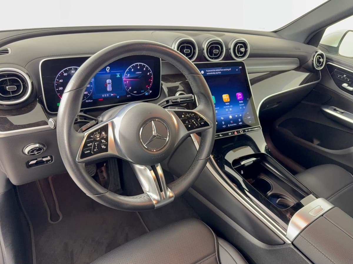 2025 Mercedes-Benz GLC 4