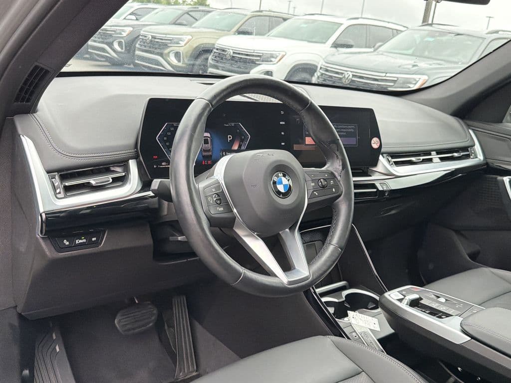 2025 BMW X1 10