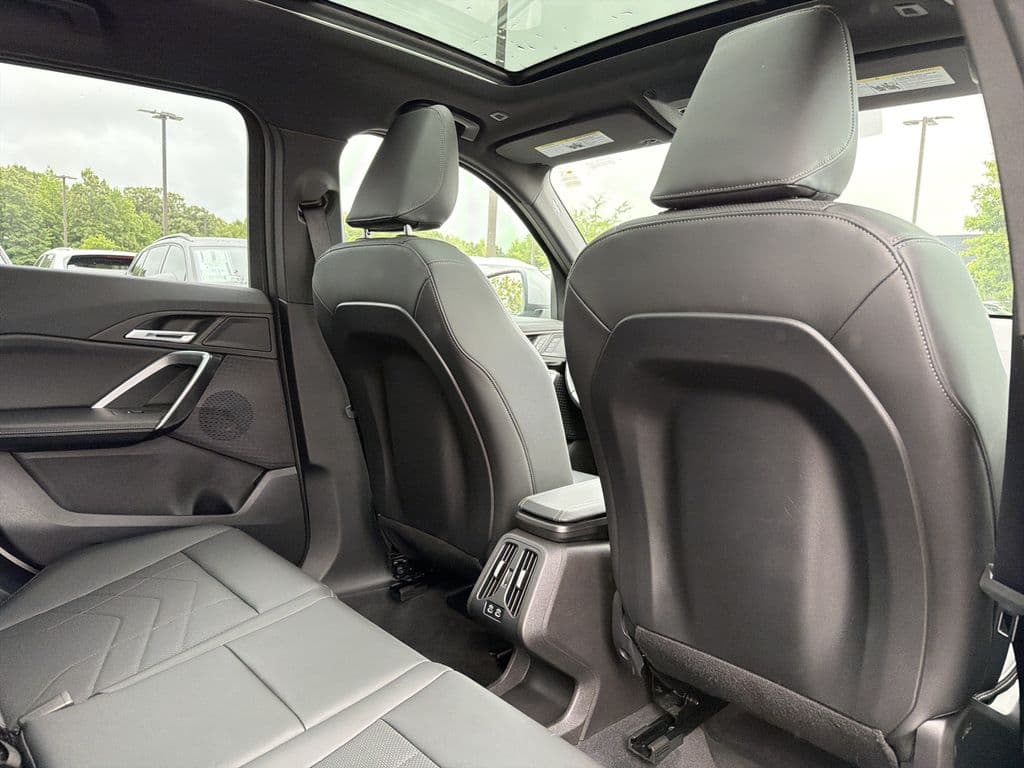 2025 BMW X1 17