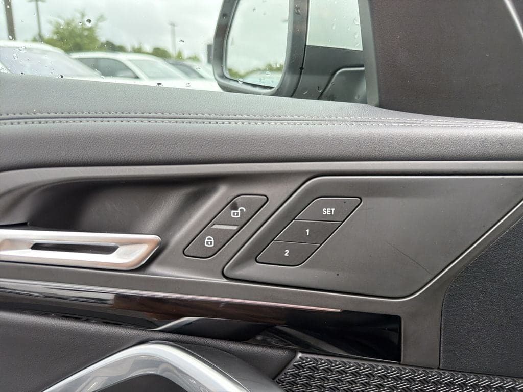 2025 BMW X1 24