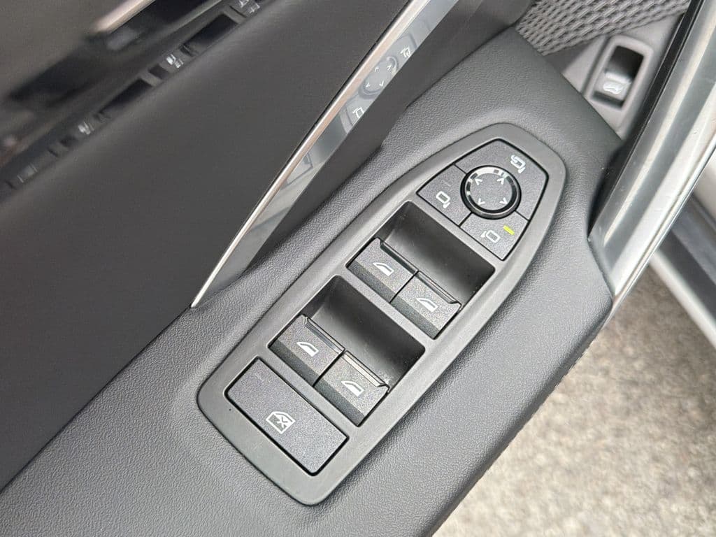 2025 BMW X1 23