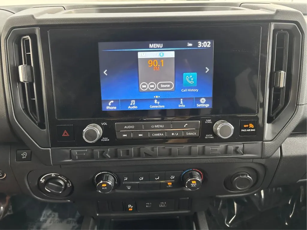 2025 Nissan Frontier 19