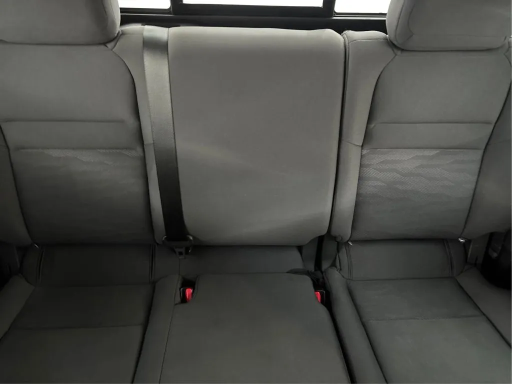 2025 Nissan Frontier 44