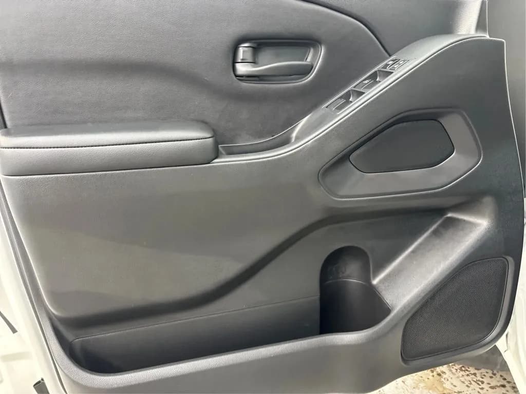 2025 Nissan Frontier 25