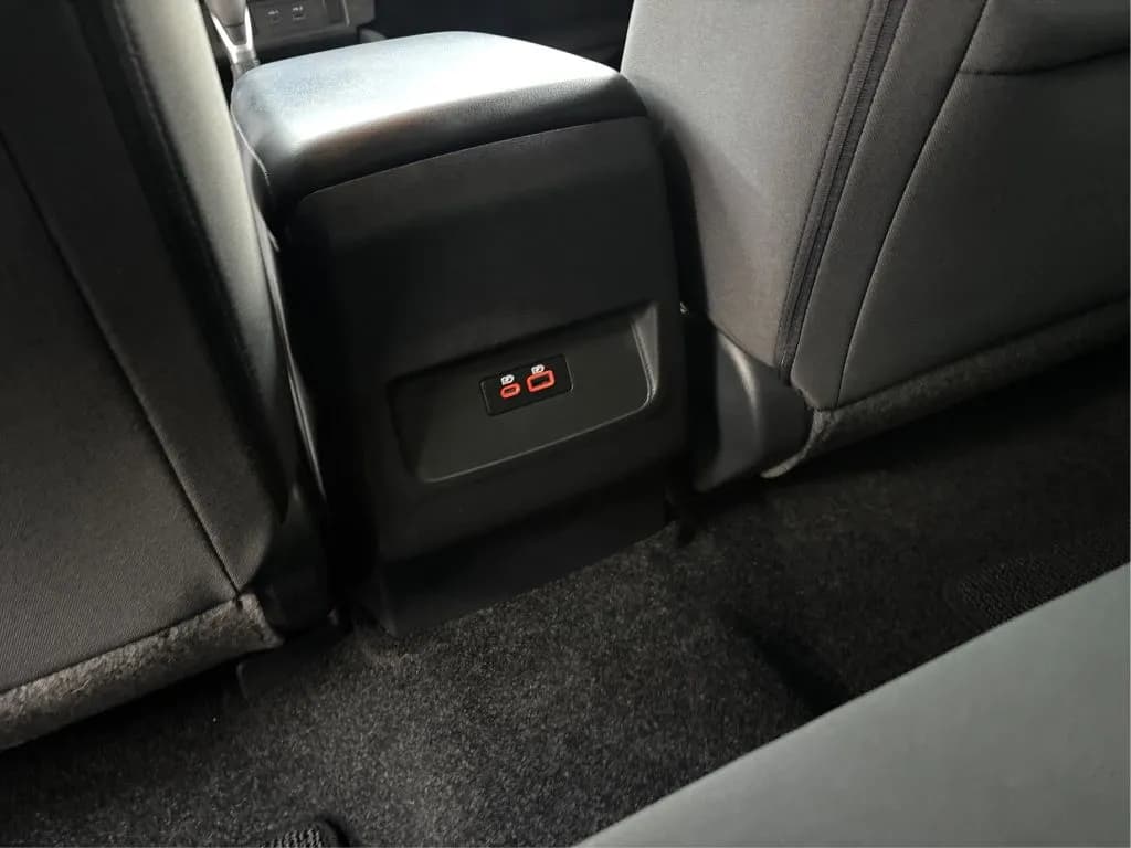 2025 Nissan Frontier 26