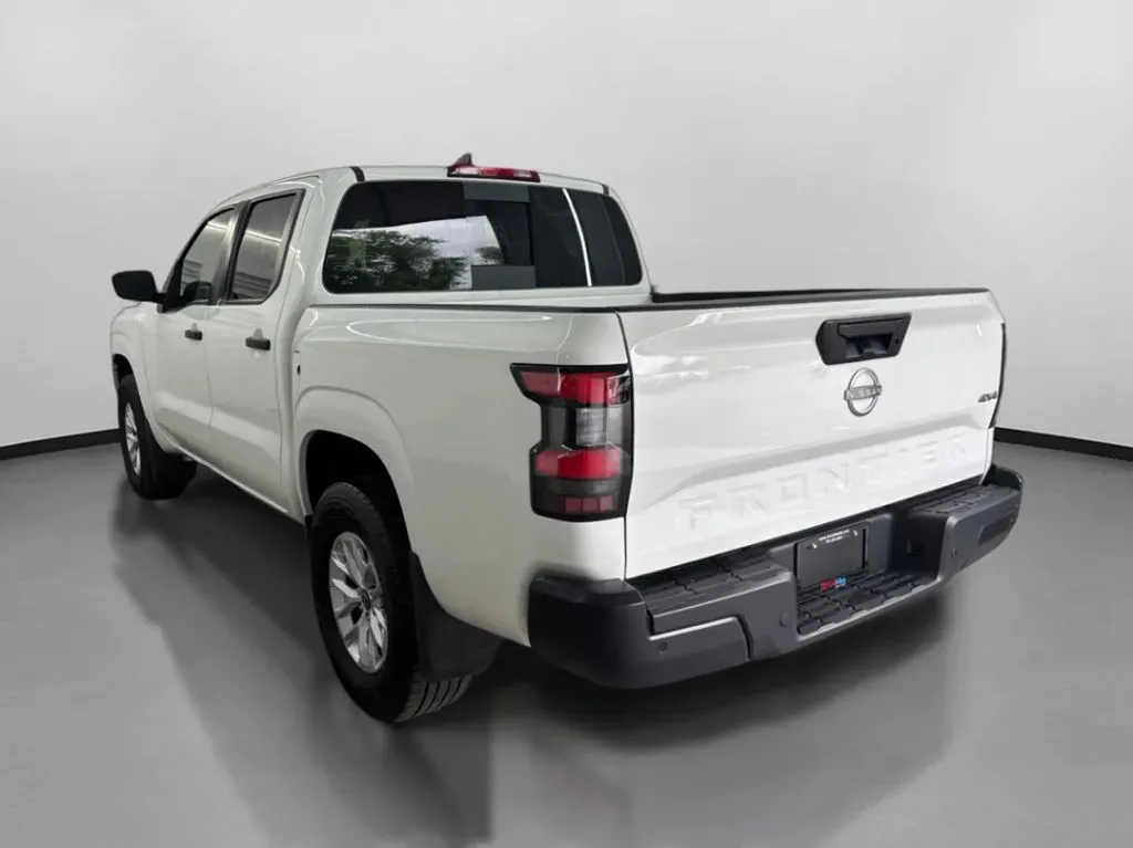 2025 Nissan Frontier 7