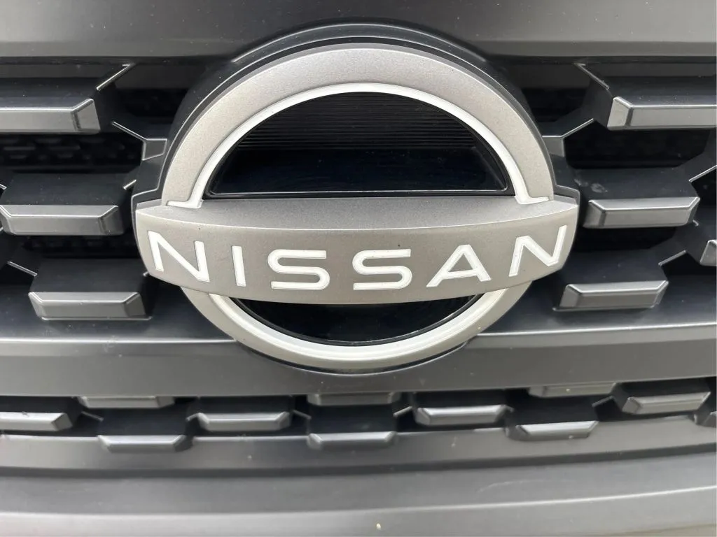 2025 Nissan Frontier 33