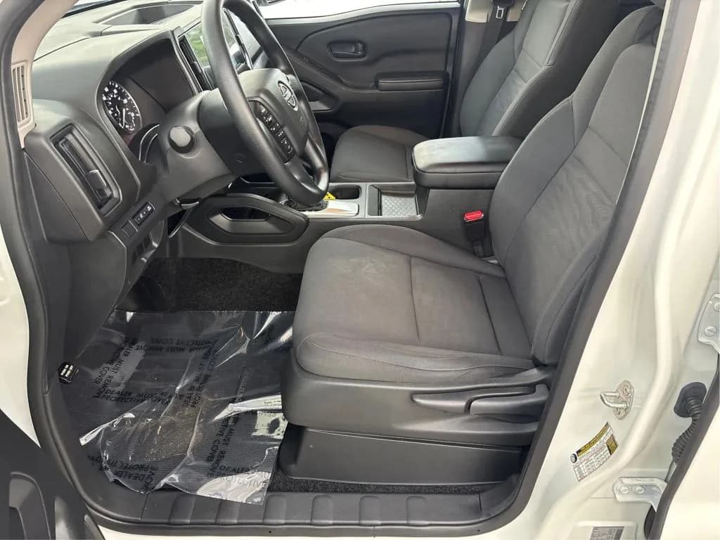 2025 Nissan Frontier 13