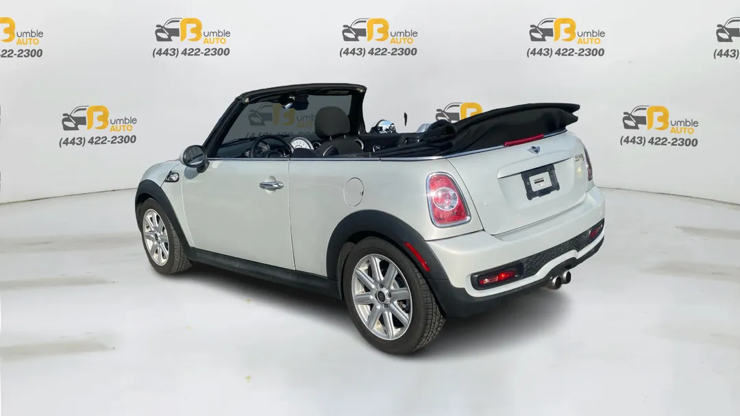 2015 MINI Cooper 7