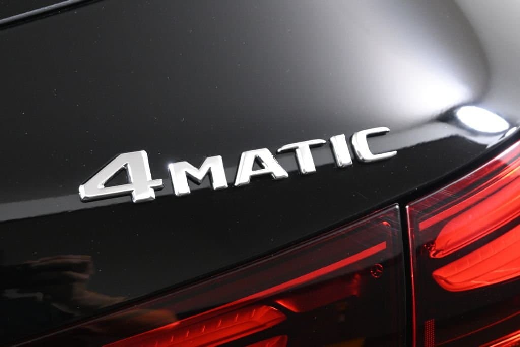 2026 Mercedes-Benz GLA 37