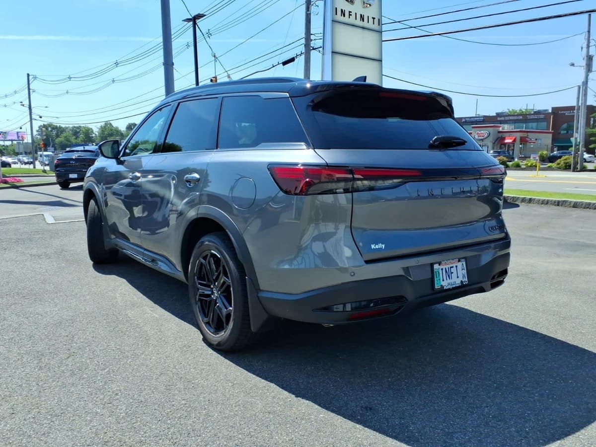 2026 INFINITI QX60 4