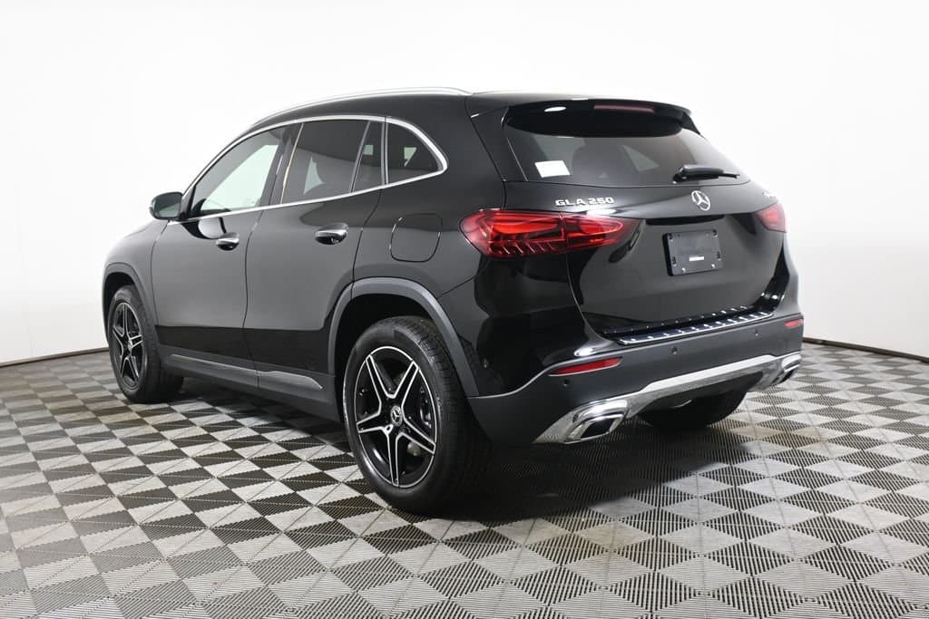 2026 Mercedes-Benz GLA 3