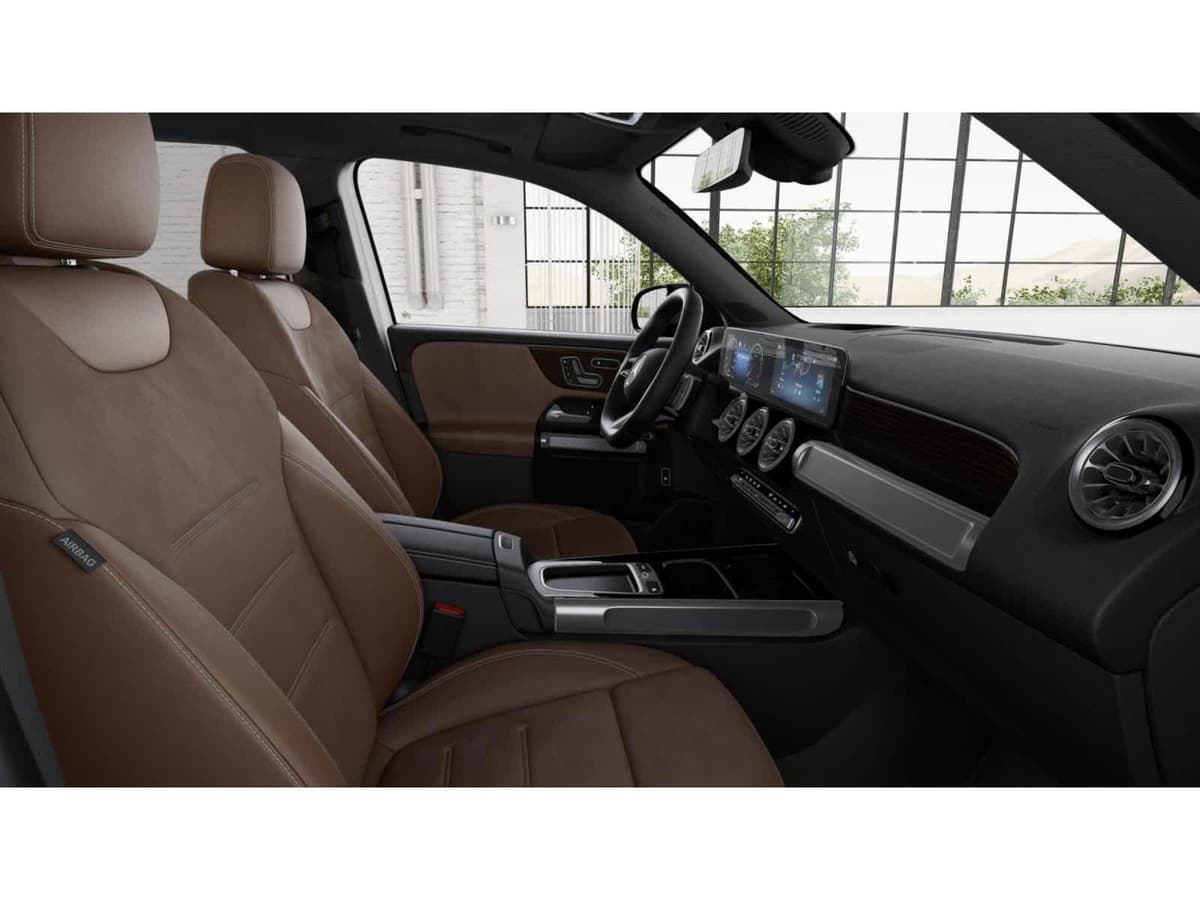 2026 Mercedes-Benz GLB 2