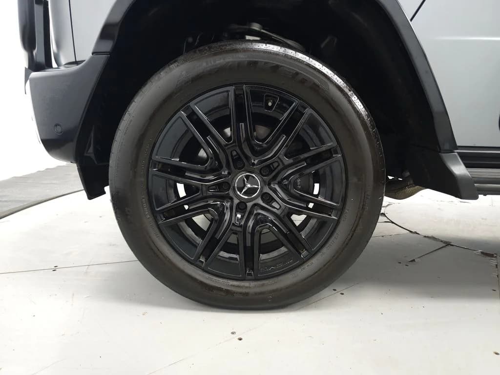 2025 Mercedes-Benz G-Class 33