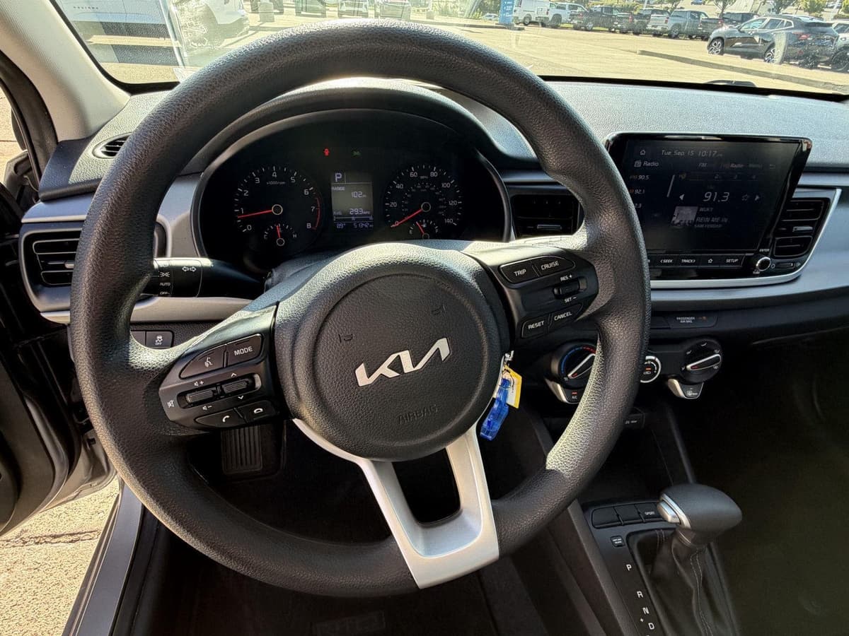 2023 Kia Rio 5-Door 4