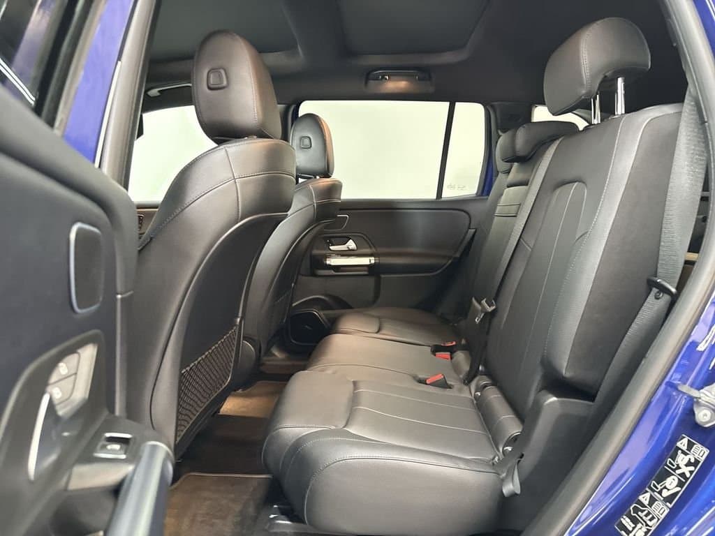 2021 Mercedes-Benz GLB 14