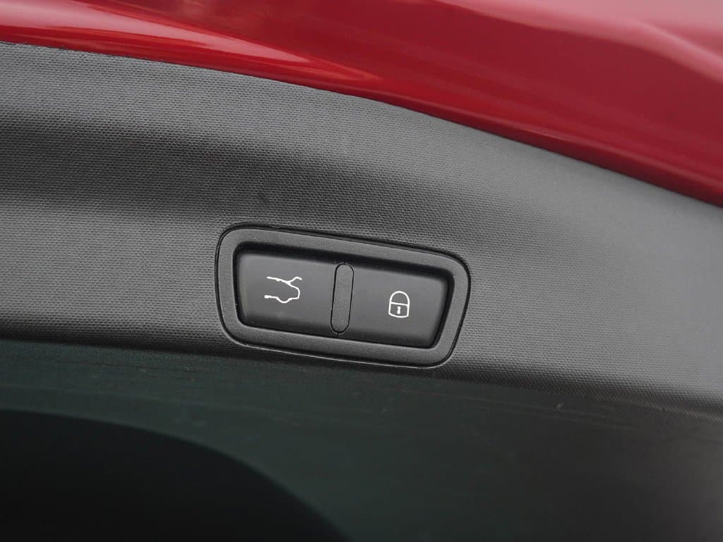 2019 Alfa Romeo Stelvio 9