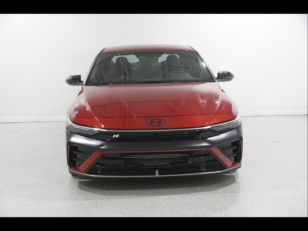2025 Hyundai Elantra 24