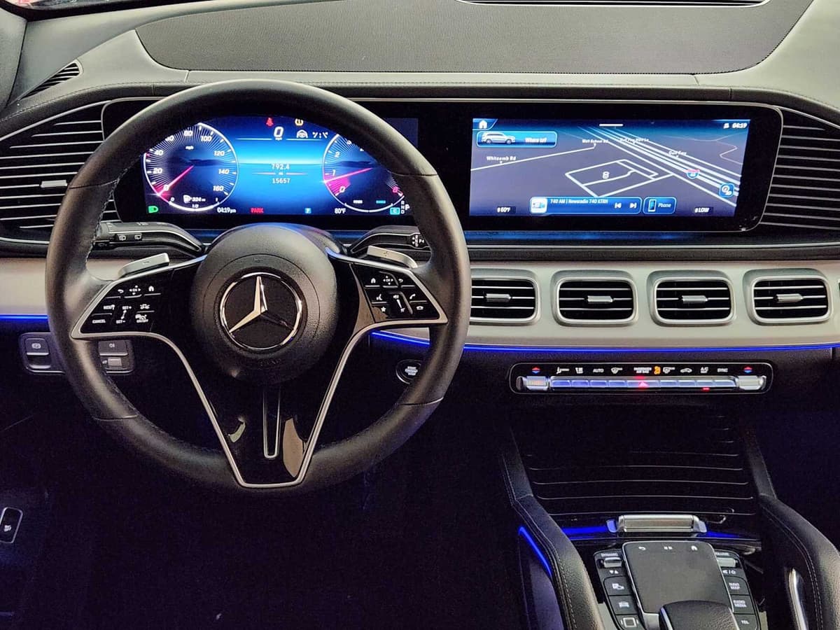 2026 Mercedes-Benz GLS 25