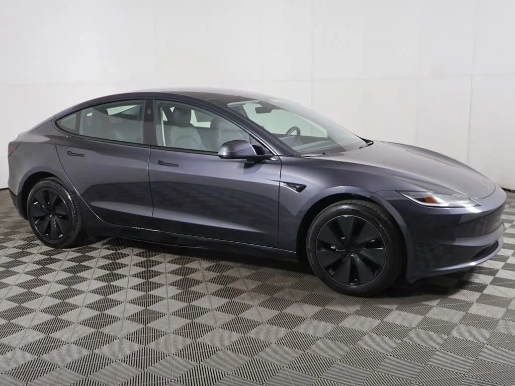 2025 Tesla Model 3 15