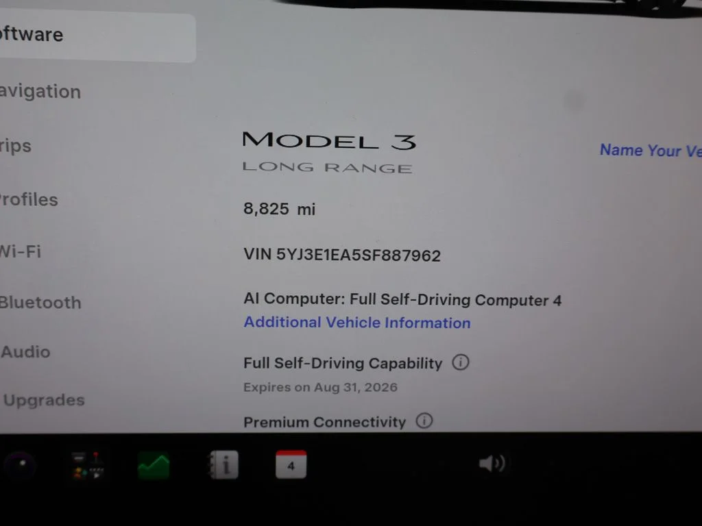 2025 Tesla Model 3 38