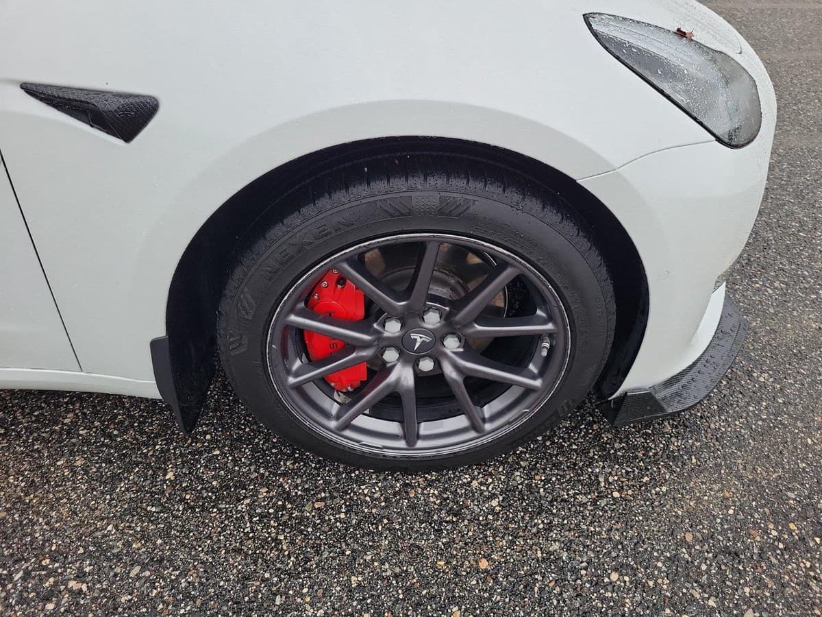 2018 Tesla Model 3 4