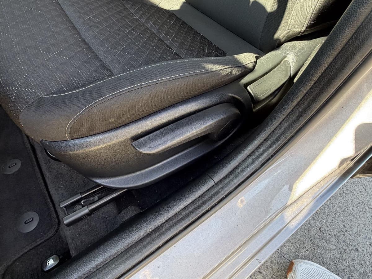 2023 Kia Rio 5-Door 5
