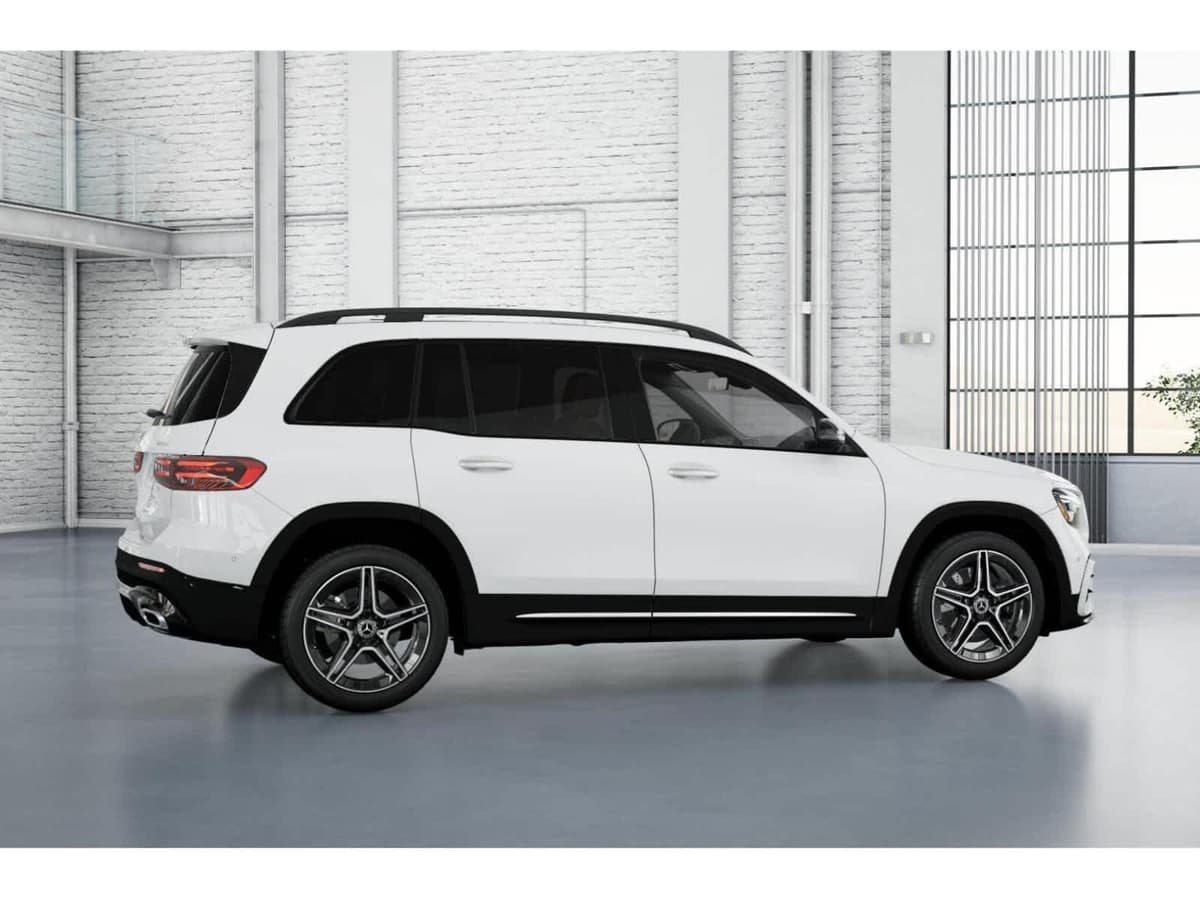 2026 Mercedes-Benz GLB 15
