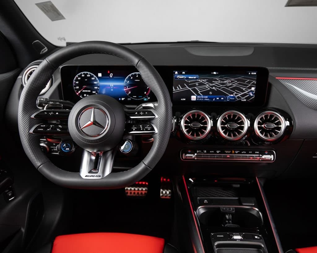 2026 Mercedes-Benz GLA 5