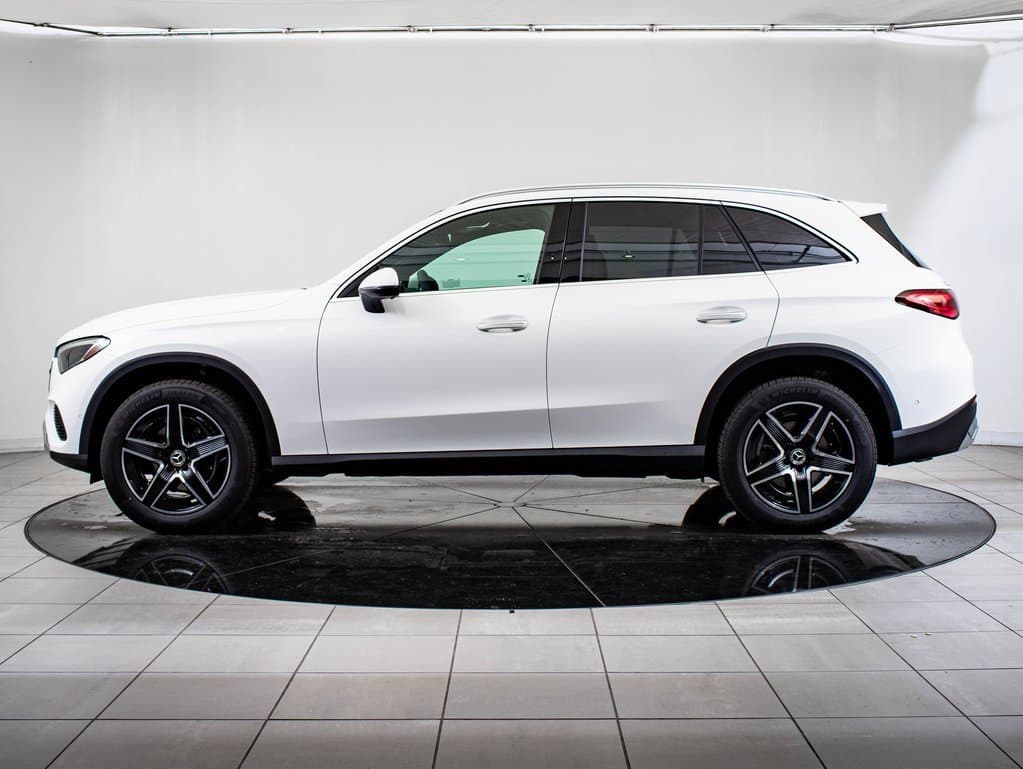 2026 Mercedes-Benz GLC 10