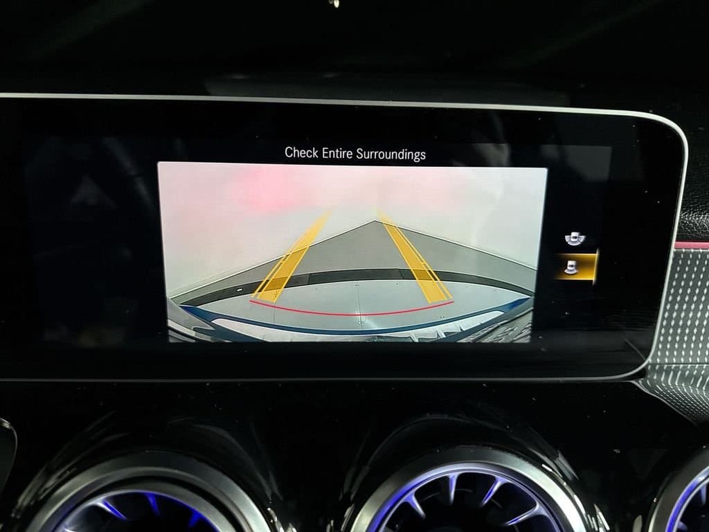 2021 Mercedes-Benz GLB 28