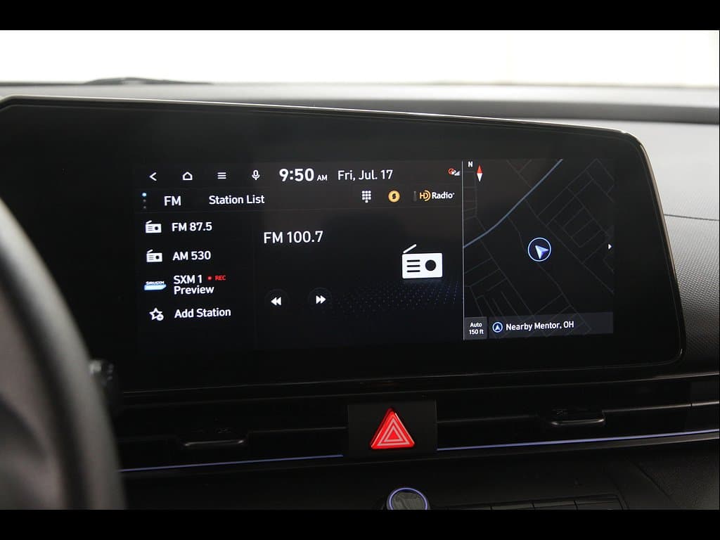 2025 Hyundai Elantra 9