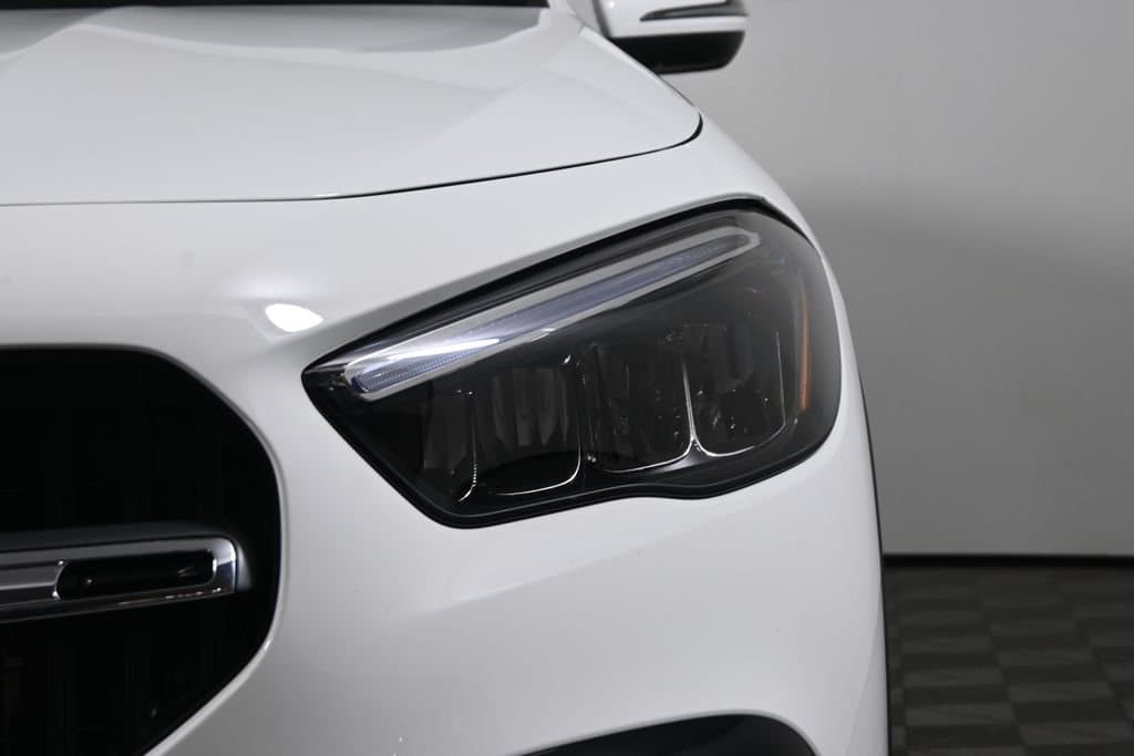 2026 Mercedes-Benz GLA 9