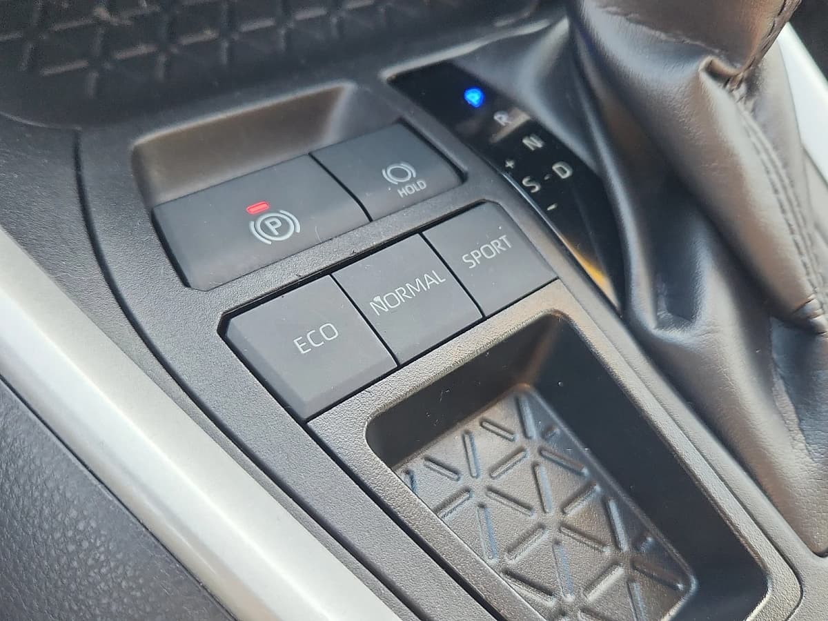 2025 Toyota RAV4 20