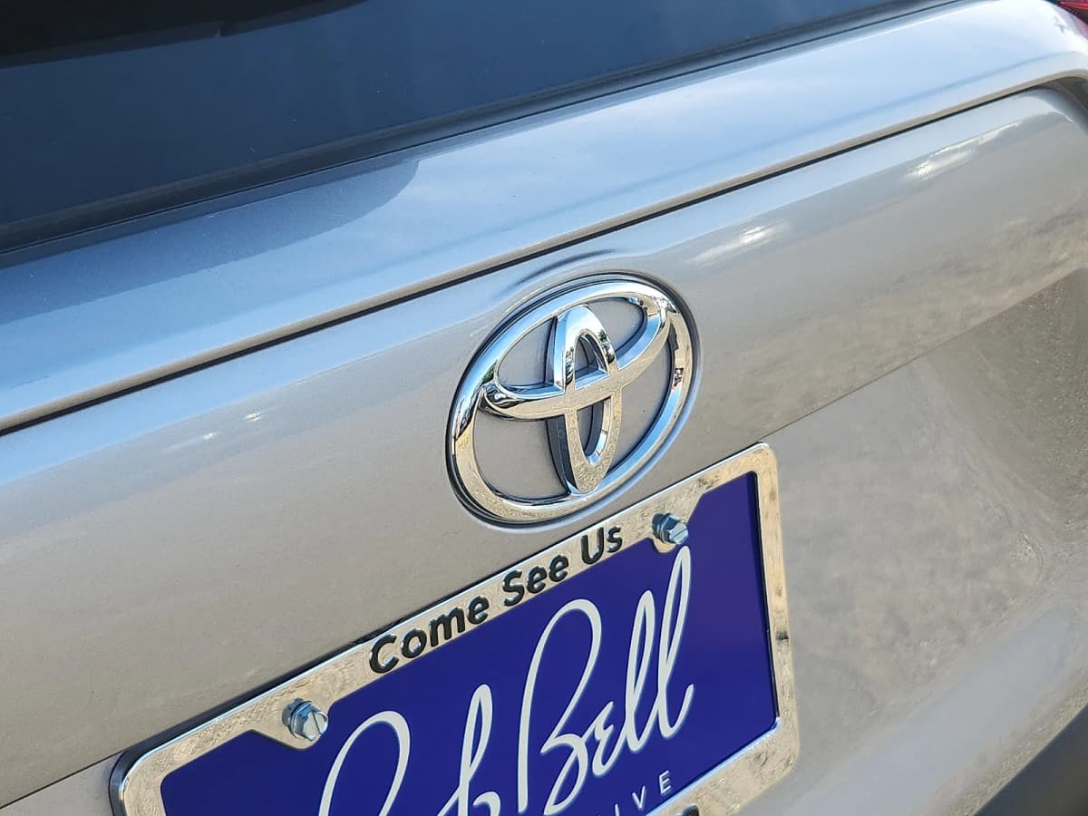 2025 Toyota RAV4 27
