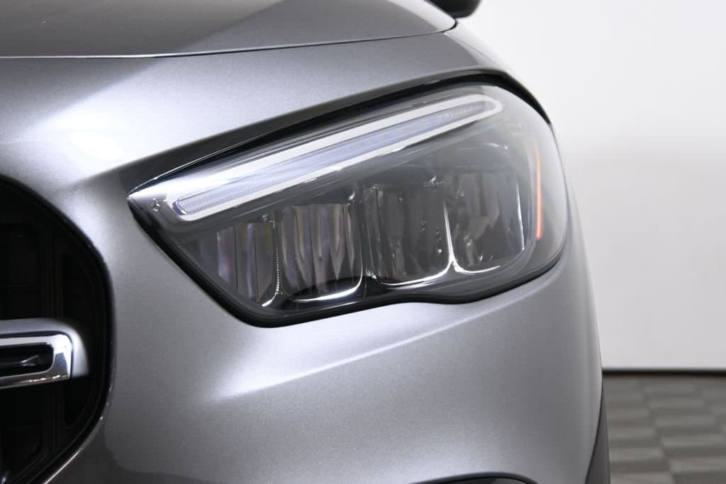 2026 Mercedes-Benz GLA 9