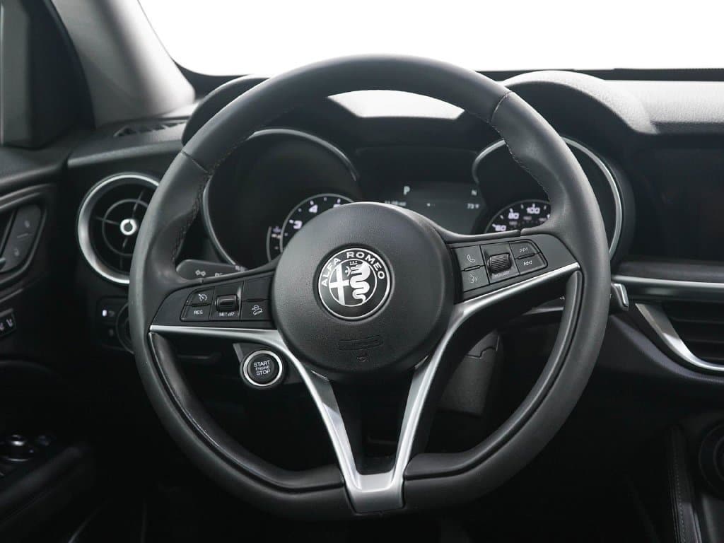 2019 Alfa Romeo Stelvio 15