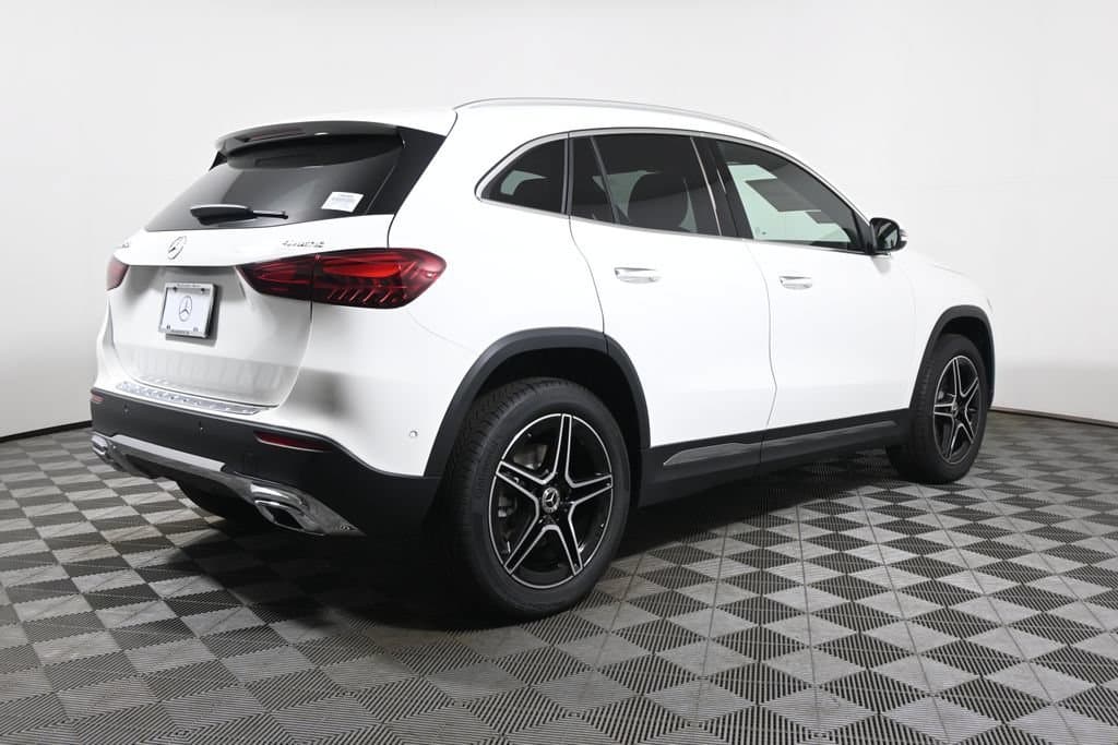 2026 Mercedes-Benz GLA 43