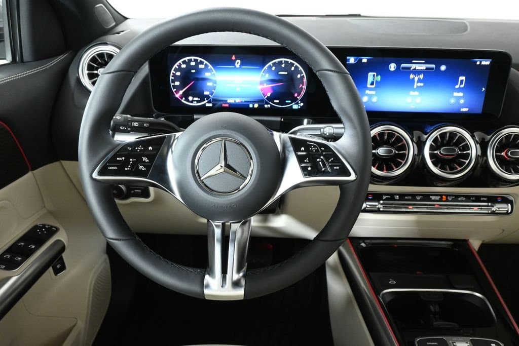 2026 Mercedes-Benz GLA 15
